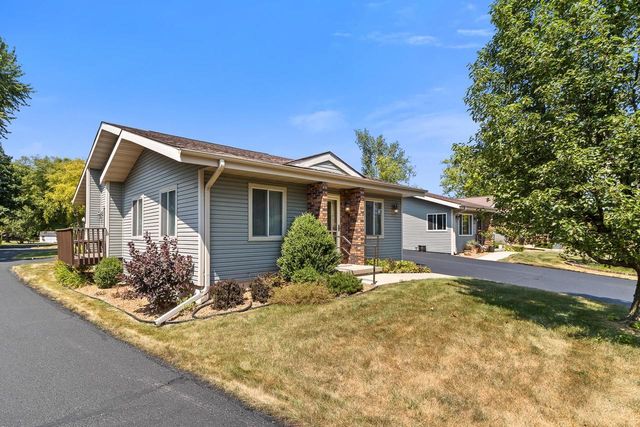 424 S Lexington Parkway, Deforest, WI 53532