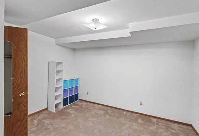 424 S Lexington Parkway, Deforest, WI 53532