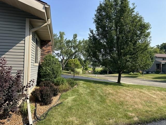 424 S Lexington Parkway, Deforest, WI 53532