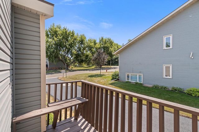 424 S Lexington Parkway, Deforest, WI 53532