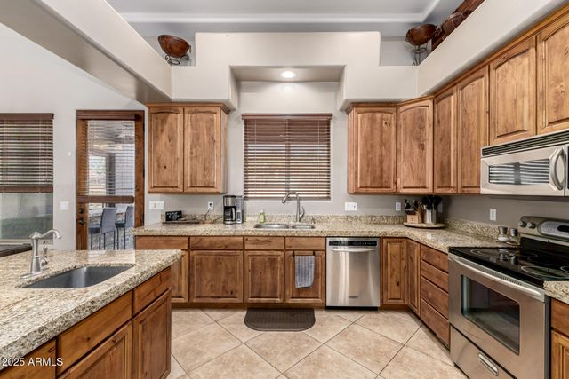 46107 N 38TH Lane, New River, AZ 85087