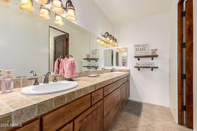 46107 N 38TH Lane, New River, AZ 85087