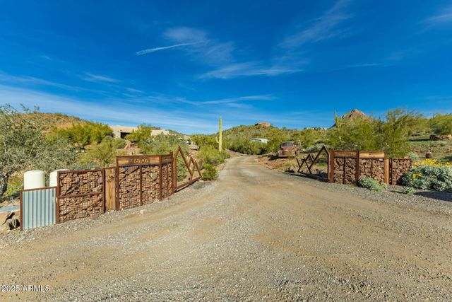 46107 N 38TH Lane, New River, AZ 85087