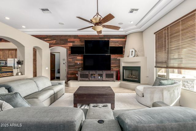 46107 N 38TH Lane, New River, AZ 85087