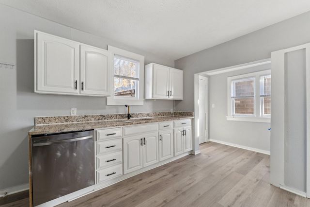 29 N 8TH Street, Council Bluffs, IA 51503