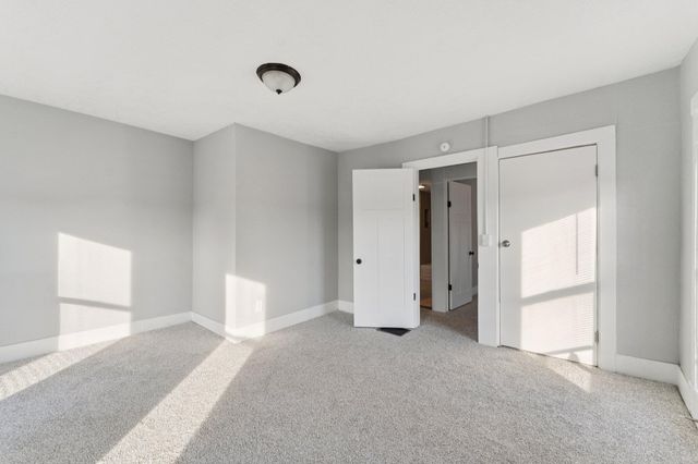 29 N 8TH Street, Council Bluffs, IA 51503