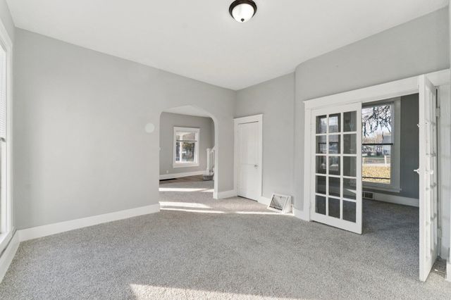 29 N 8TH Street, Council Bluffs, IA 51503