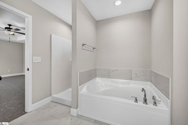 335 Carnahan Drive, Spartanburg, SC 29306