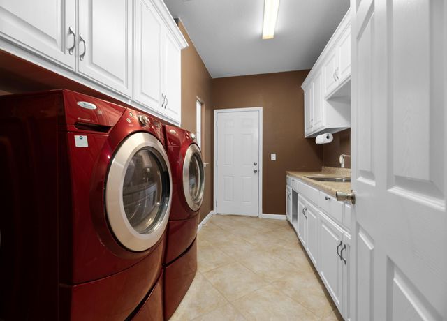 6016 Fm 2720, Maxwell, TX 78656