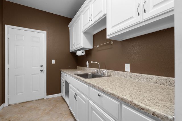 6016 Fm 2720, Maxwell, TX 78656