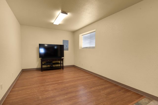 6016 Fm 2720, Maxwell, TX 78656