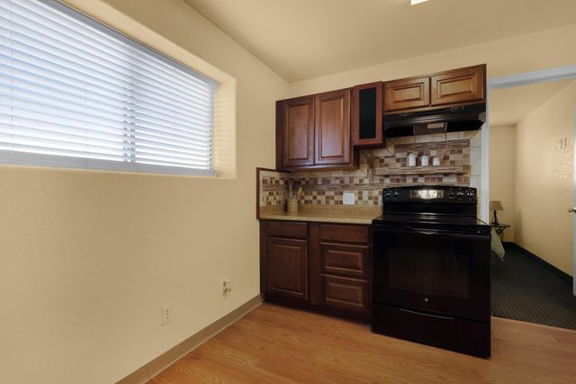 6016 Fm 2720, Maxwell, TX 78656