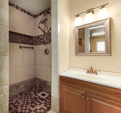 6016 Fm 2720, Maxwell, TX 78656