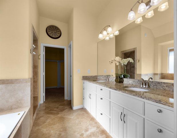 6016 Fm 2720, Maxwell, TX 78656