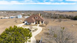6016 Fm 2720, Maxwell, TX 78656