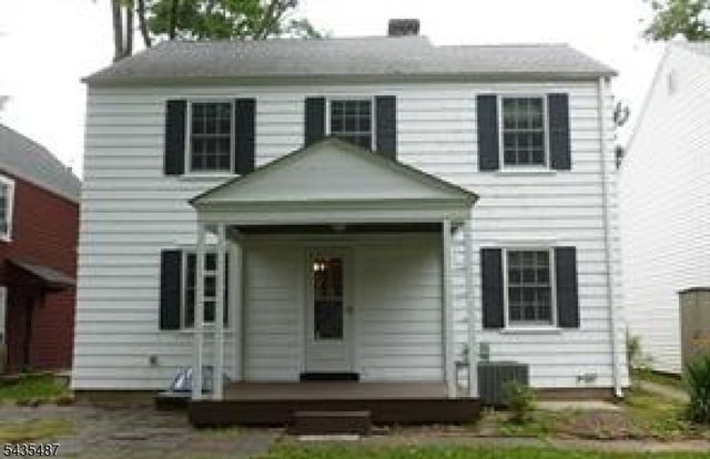 5 Aberdeen Pl, Fair Lawn Boro, NJ 07410