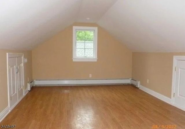 5 Aberdeen Pl, Fair Lawn Boro, NJ 07410