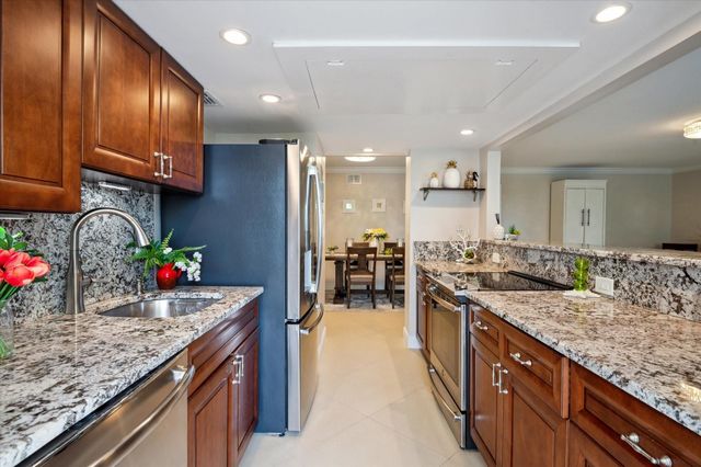 2841 N OCEAN Boulevard 301, Fort Lauderdale, FL 33308