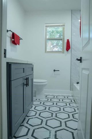 5203 Brookmeade Drive, Houston, TX 77045