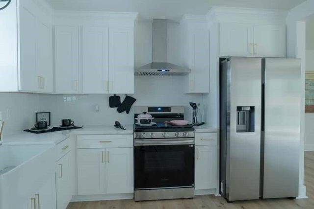 5203 Brookmeade Drive, Houston, TX 77045