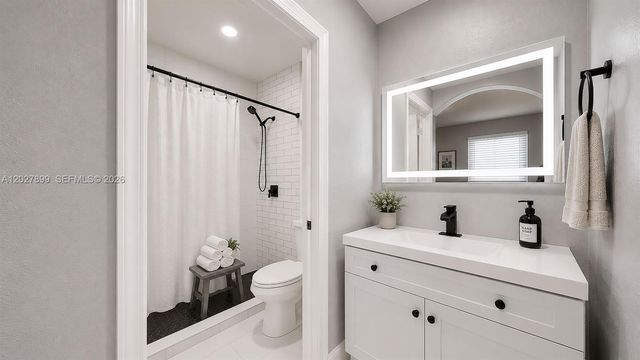 16914 SW 137th Place 16914, Miami, FL 33177