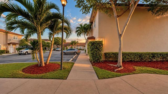 16914 SW 137th Place 16914, Miami, FL 33177