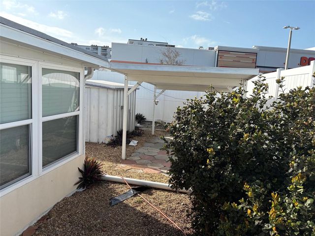 111 174TH AVENUE E, Redington Shores, FL 33708