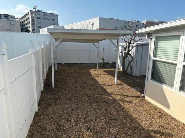 111 174TH AVENUE E, Redington Shores, FL 33708