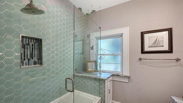 204 24TH STREET W, Bradenton, FL 34205