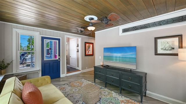 204 24TH STREET W, Bradenton, FL 34205