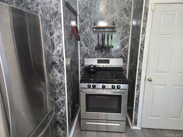 30 Greenvale Circle, White Plains, NY 10607