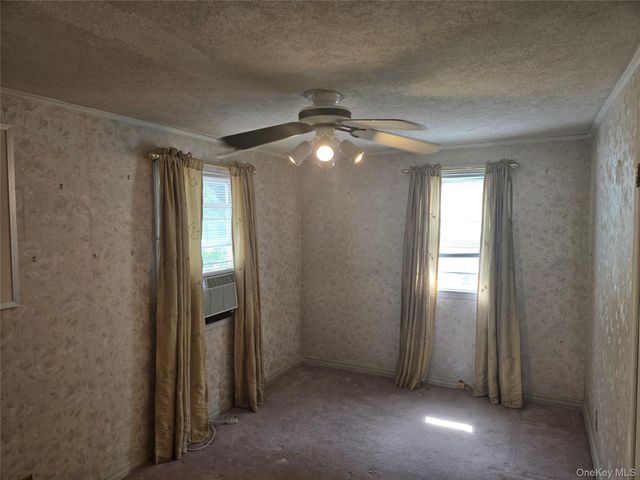 30 Greenvale Circle, White Plains, NY 10607