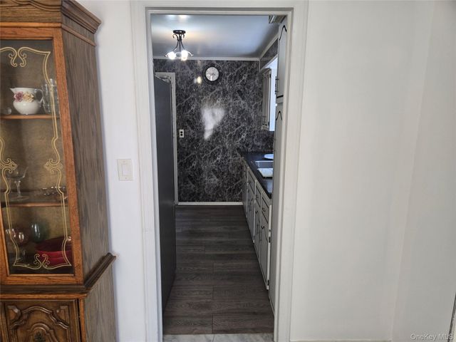 30 Greenvale Circle, White Plains, NY 10607