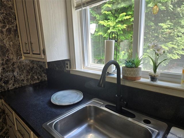 30 Greenvale Circle, White Plains, NY 10607