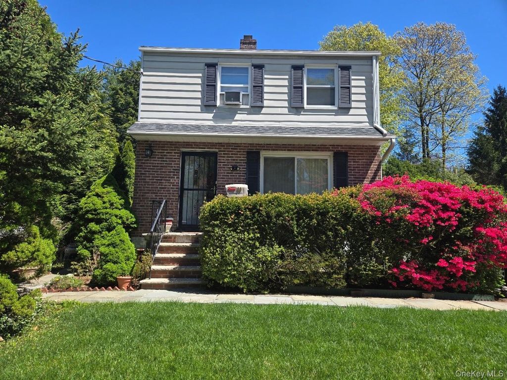 30 Greenvale Circle, White Plains, NY 10607 — exterior