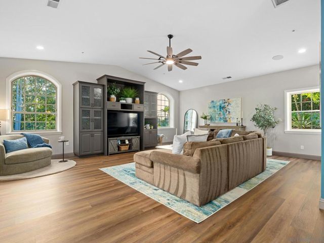 2624 Puebla Street, Escondido, CA 92025