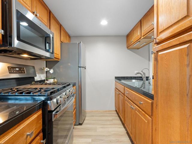 2624 Puebla Street, Escondido, CA 92025