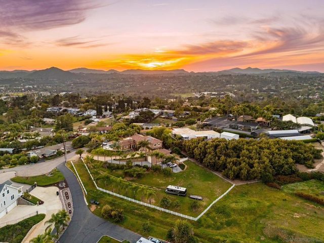 2624 Puebla Street, Escondido, CA 92025