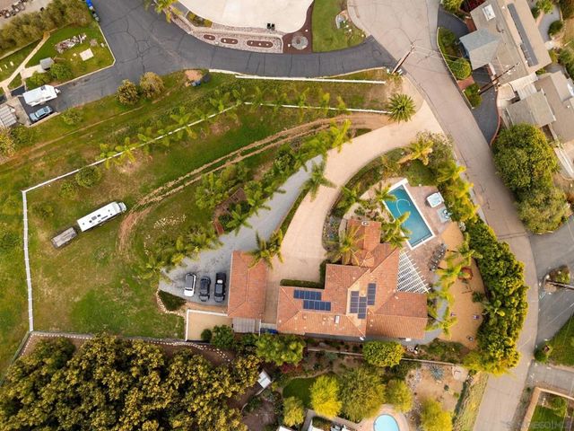 2624 Puebla Street, Escondido, CA 92025