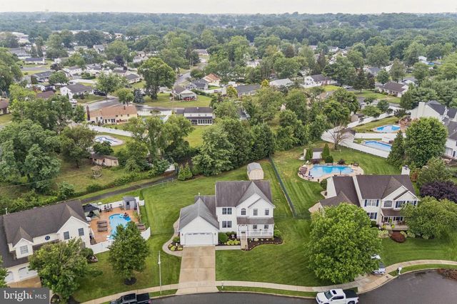 5 TOBY WELLS CT, Delran, NJ 08075