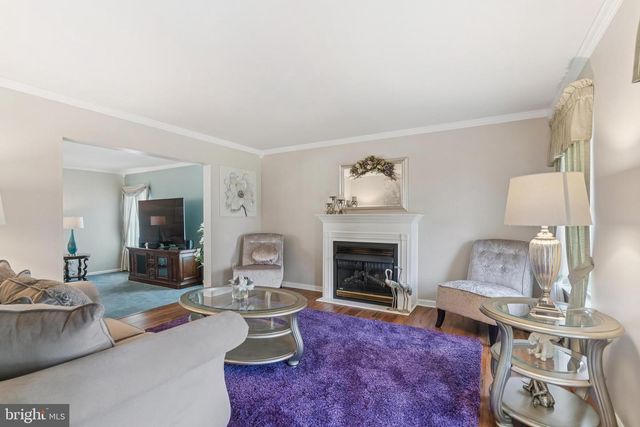5 TOBY WELLS CT, Delran, NJ 08075