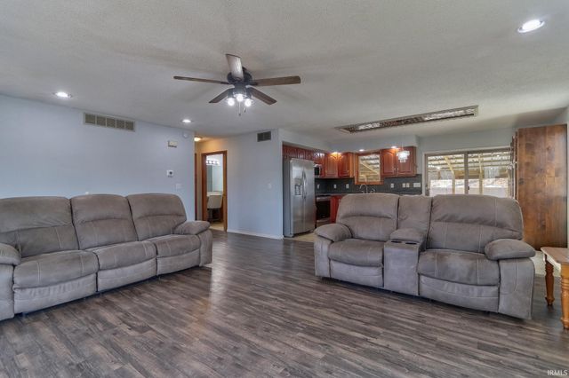 4738 N Echo Lake Circle, Cannelton, IN 47520