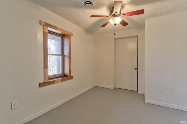 4738 N Echo Lake Circle, Cannelton, IN 47520