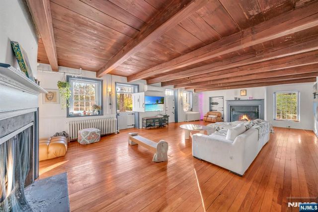 80 Hickory Lane, Closter, NJ 07624