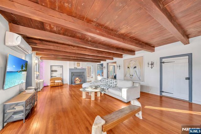 80 Hickory Lane, Closter, NJ 07624