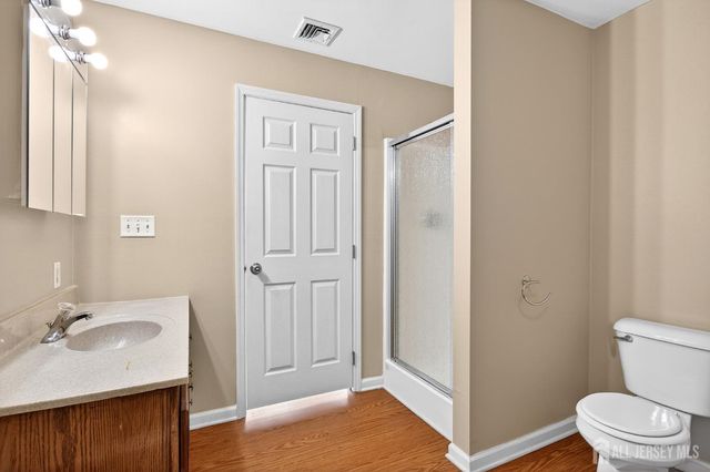 977 Cox Road, North Brunswick, NJ 08902