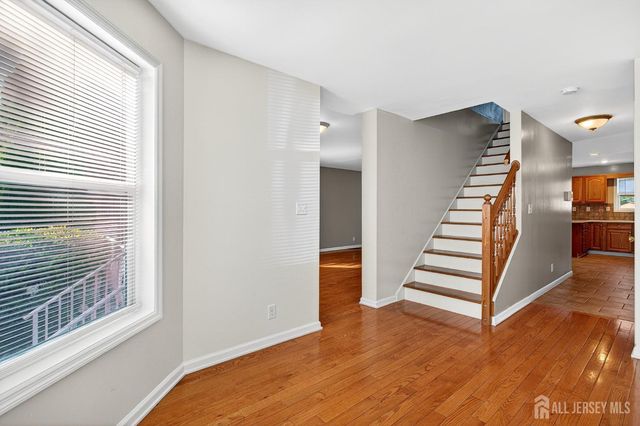 977 Cox Road, North Brunswick, NJ 08902