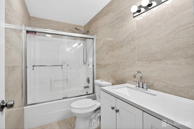 977 Cox Road, North Brunswick, NJ 08902