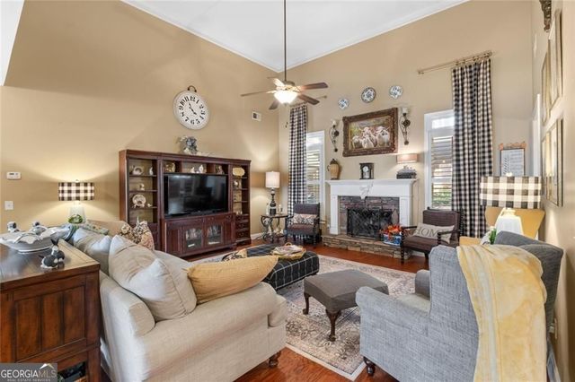 607 Willow Pointe Drive, Dallas, GA 30157