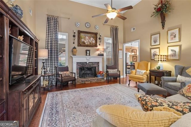 607 Willow Pointe Drive, Dallas, GA 30157